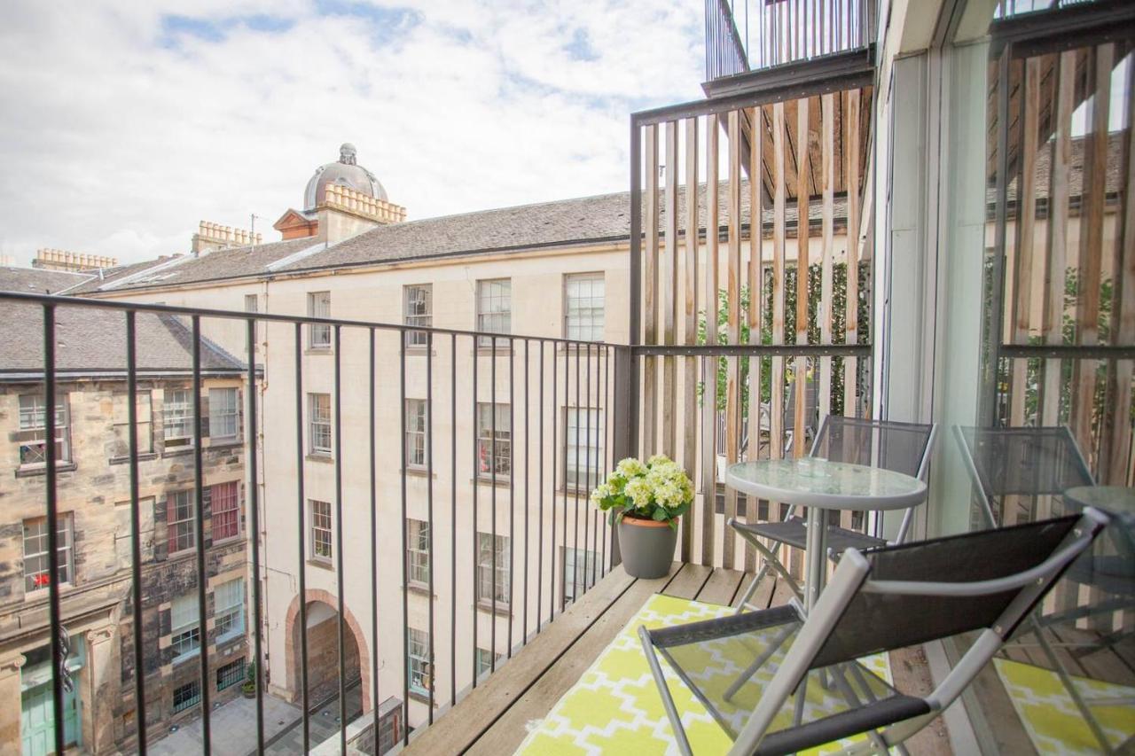 1 Bedroom Flat In The Heart Of Merchant City Glasgow Exteriör bild
