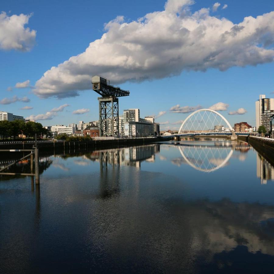 1 Bedroom Flat In The Heart Of Merchant City Glasgow Exteriör bild