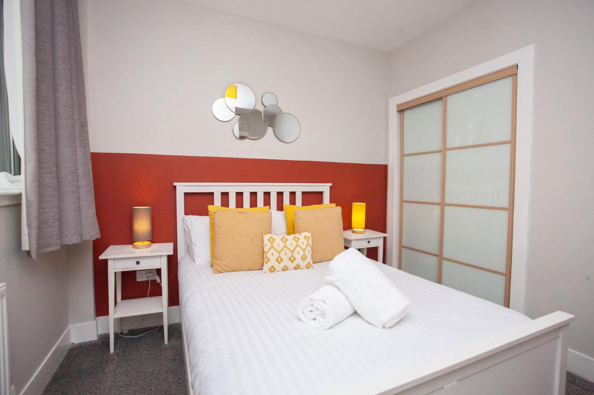 1 Bedroom Flat In The Heart Of Merchant City Glasgow Exteriör bild