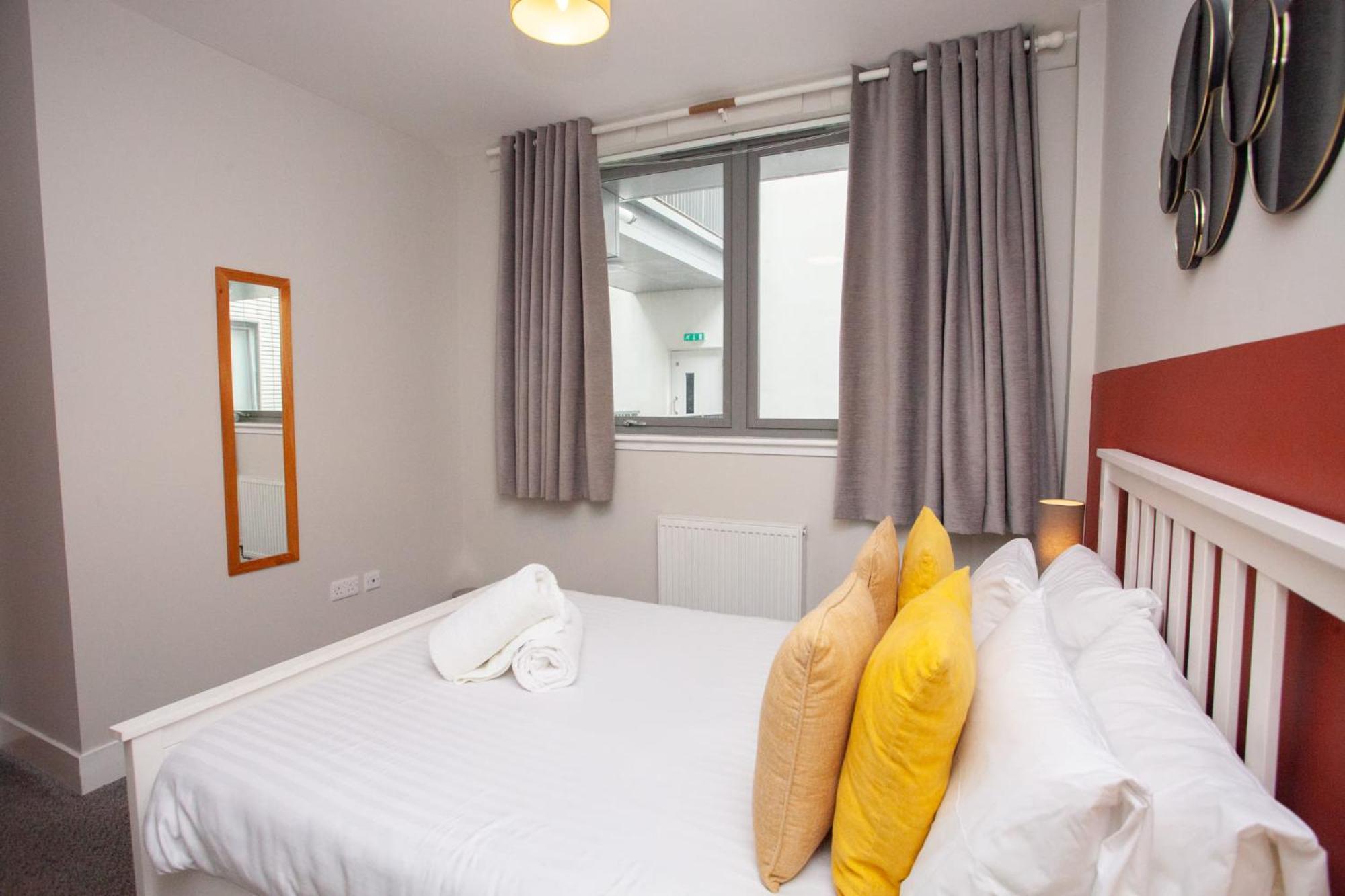1 Bedroom Flat In The Heart Of Merchant City Glasgow Exteriör bild